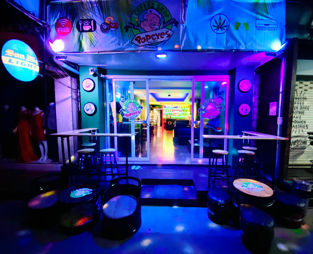 Food & Drinks 2, Popeyes Hostel Coffeeshop and Beer Bar, Phuket Island