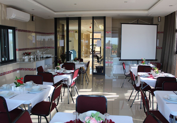 Food & Drinks, Royal Ushaka Hotel- Morningside, eThekwini