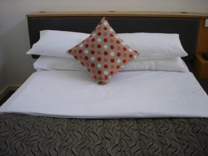 Bedroom 14