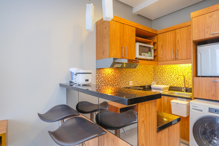 Others 4, Exclusive and Comfy Studio Kemang Mansion Apartment By Travelio, South Jakarta