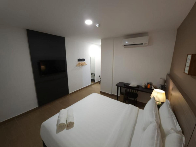 Bedroom 9
