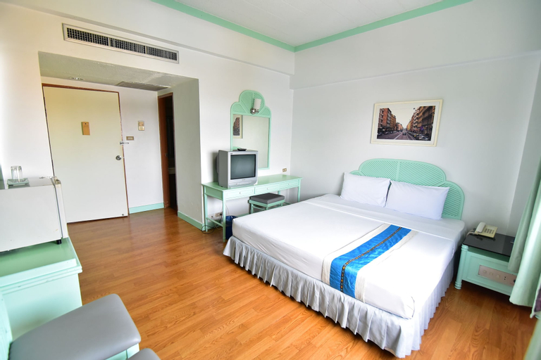 Bedroom 13