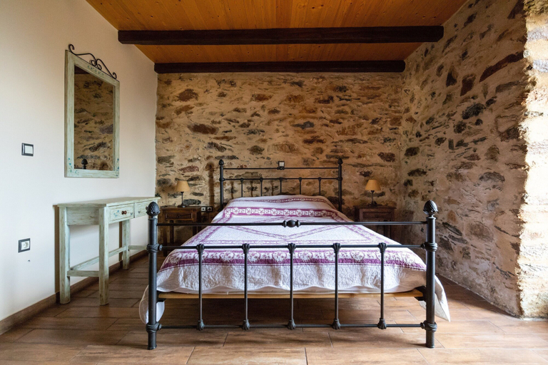 Bedroom 3, Mystras Village House, Peloponnese