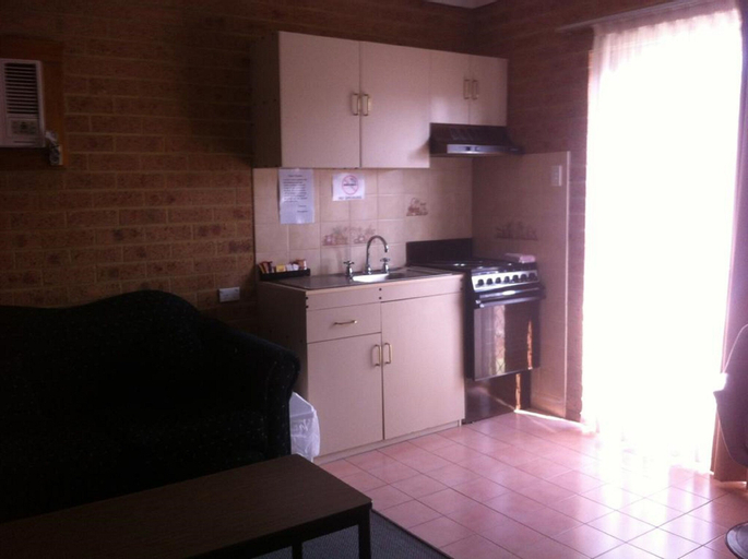 Dining Room 4