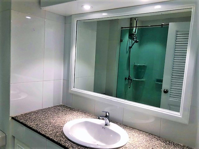 Bathroom 4, 1-bed in View Talay 5D - Sleeps 2 - Close to Beach, Pattaya