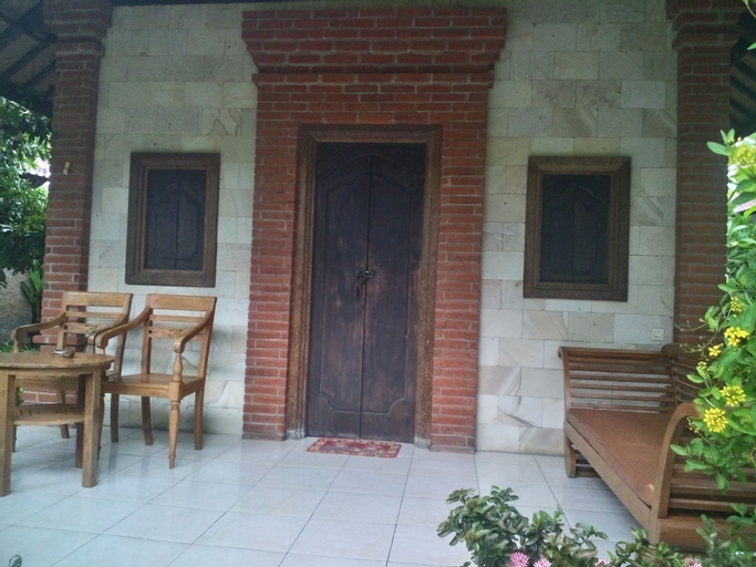 Exterior & Views 15