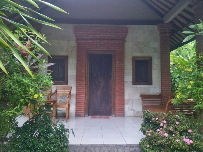 Exterior & Views 7