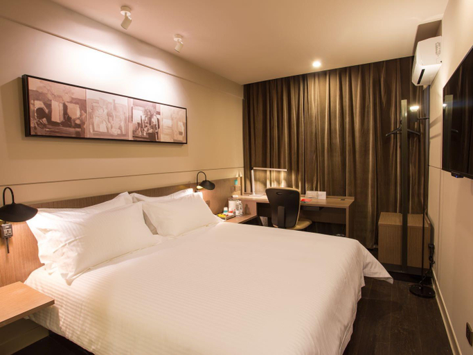 Bedroom 3, Jinjiang Inn Select Shanghai Pudong Airport, Shanghai