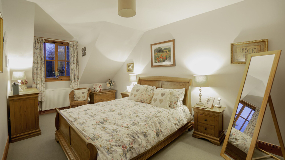 Bedroom 2, Osborne Steading, Fife