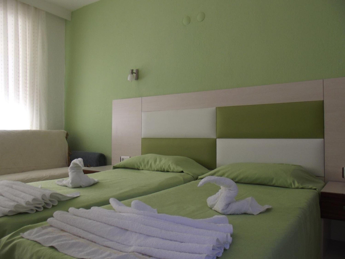 Bedroom 4, Derya Motel, Manavgat