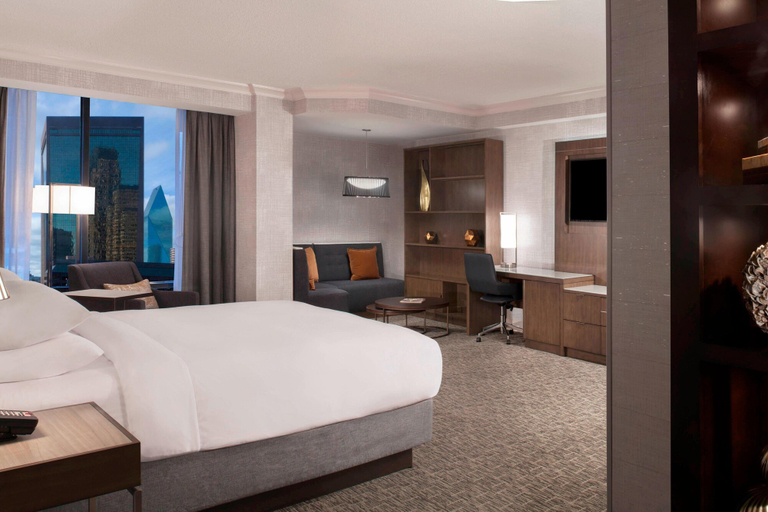 Bedroom 3, Dallas Marriott Downtown, Dallas