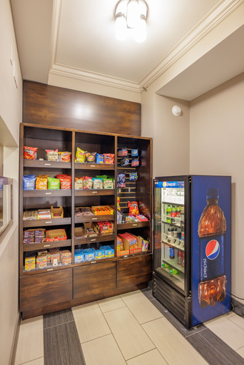 Food & Drinks 4, Best Western Elkhart Inn & Suites, Elkhart