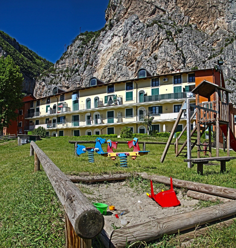 Primary image