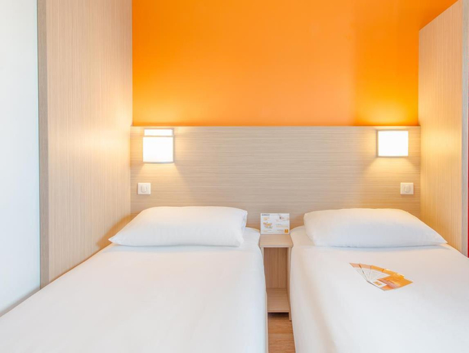 Bedroom 3, ibis budget La Rochelle Centre les Minimes, Charente-Maritime