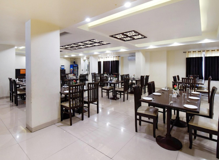 Food & Drinks 2, Hotel Delite Grand, Jabalpur