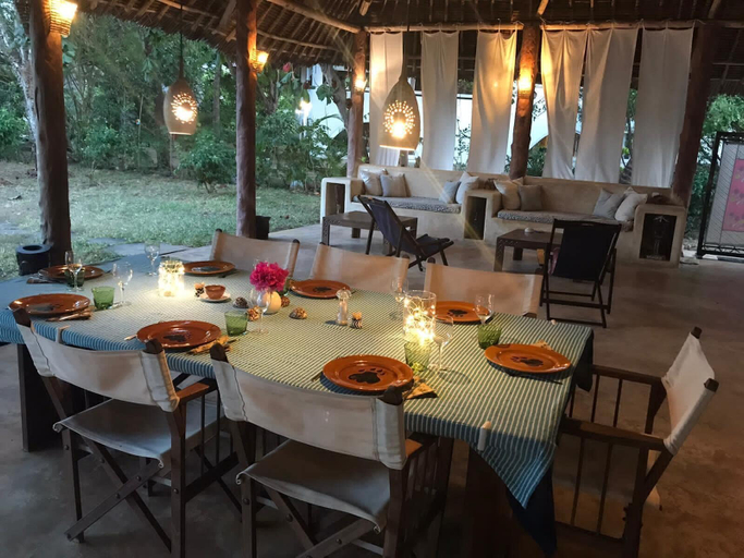Food & Drinks, Stay.Plus The Shell Cottage Diani Beach, Msambweni