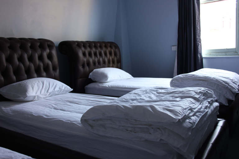 Bedroom 12