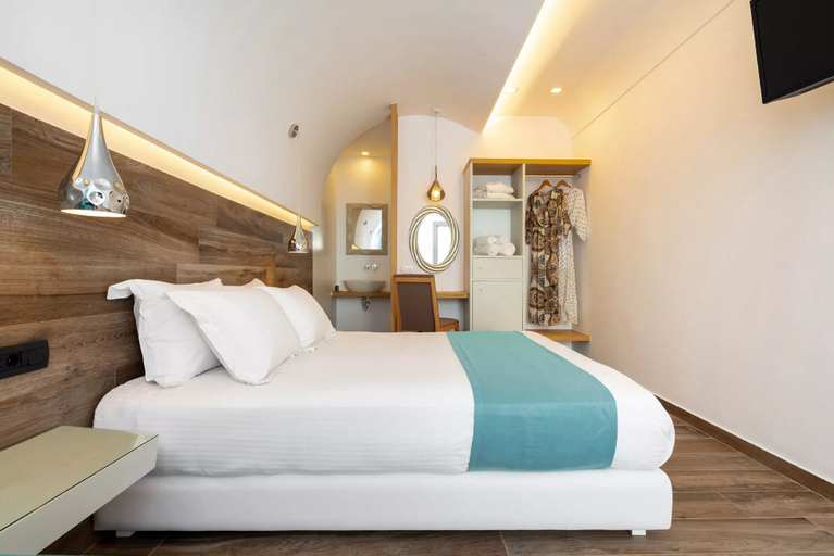 Bedroom 5, Deluxe Suites Santorini, South Aegean