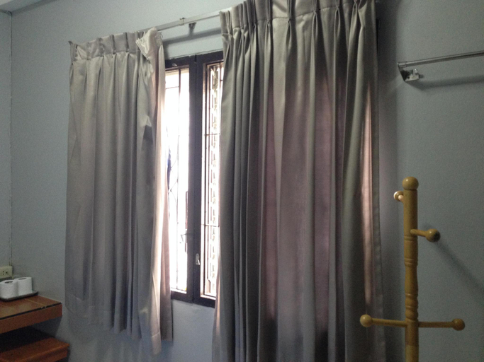 Others 3, White Orchid Inn Nana 1, Khlong Toey