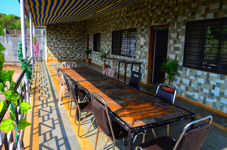 Food & Drinks, Lingmala Greens Villa, Satara
