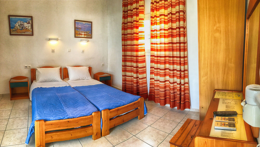 Bedroom 4, Helena, South Aegean