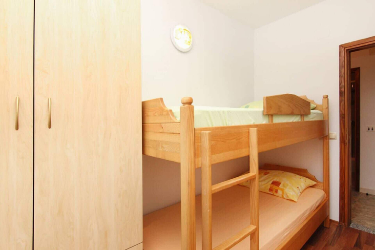 Bedroom 5, Lovely 2-bedroom Apartment in Poljica, Marina