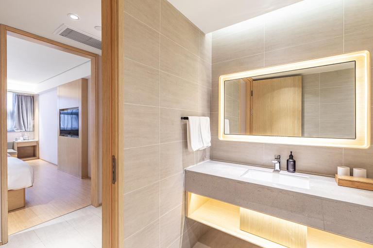 Bathroom, Ji Hotel Nanjing Liuhe Longchi, Nanjing