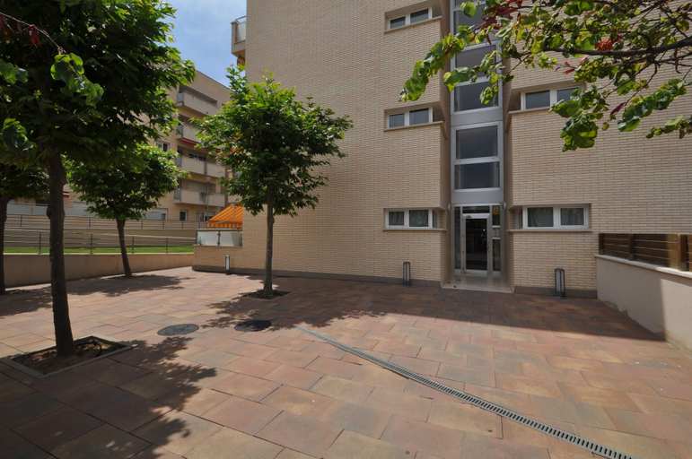 Exterior & Views 2, Apartment Nathania, Girona