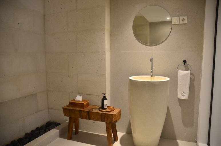 Bathroom 4, Greenhill Mountain City View 8BR Villa Heated Pool, Bandung