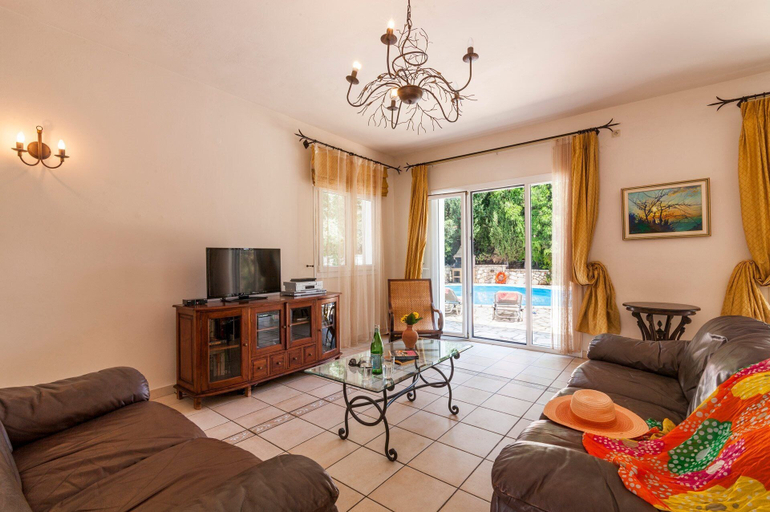 Others 5, Villa Xanthipi, Ionian Islands
