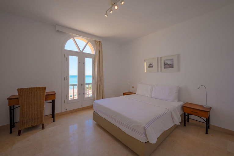 Bedroom 2, VESTA - Superior APT - 3BR - New Marina, Al-Ghurdaqah 2