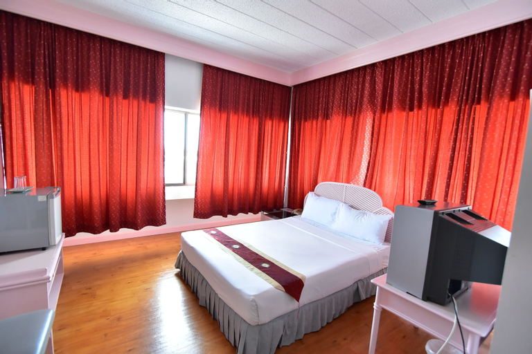 Bedroom 8