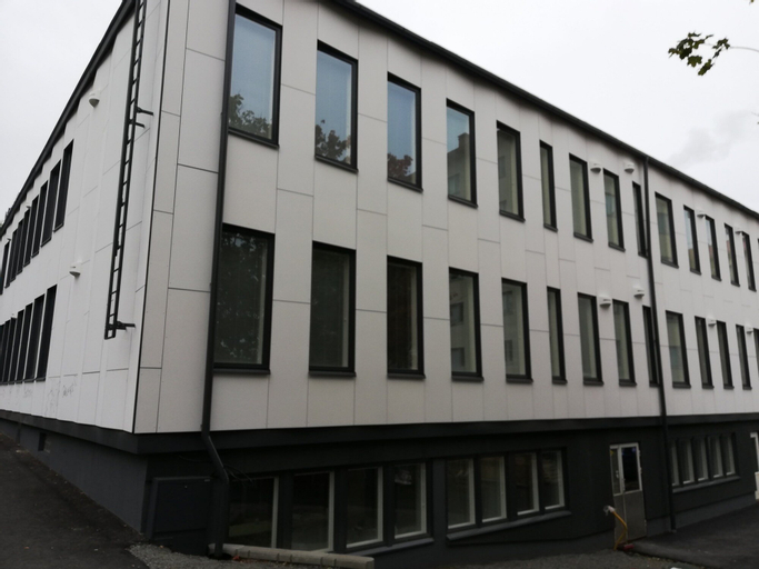 Exterior & Views 17