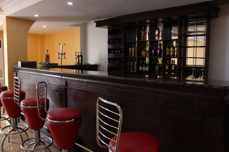 Food & Drinks 4, Mbayaville Hotel, Wouri