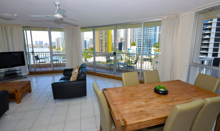 Dining Room 4