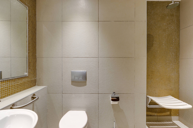Bathroom 5, Protea Hotel by Marriott Ikeja Select, Ikeja