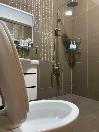 Bathroom 4, Sea Princess B&B, Hualien