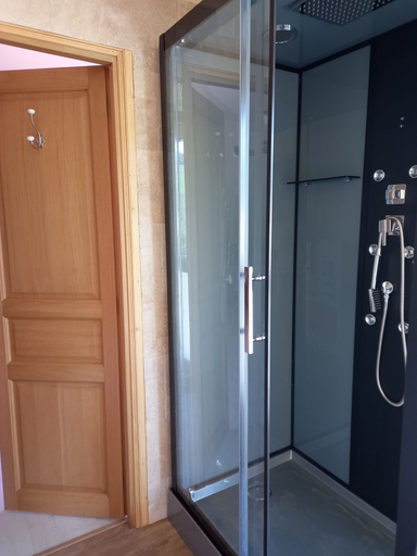 Bathroom 4, Maison Althaus, Côte-d'Or