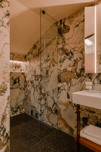 Bathroom 4, Warszauer Hotel, Kraków City