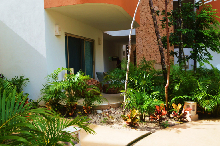 Exterior & Views 2, Casa Kaan 2 bedrooms sleeps 5, Cozumel