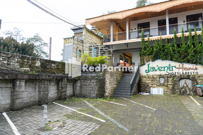 Javenir Hotel Tawangmangu RedPartner, Karanganyar