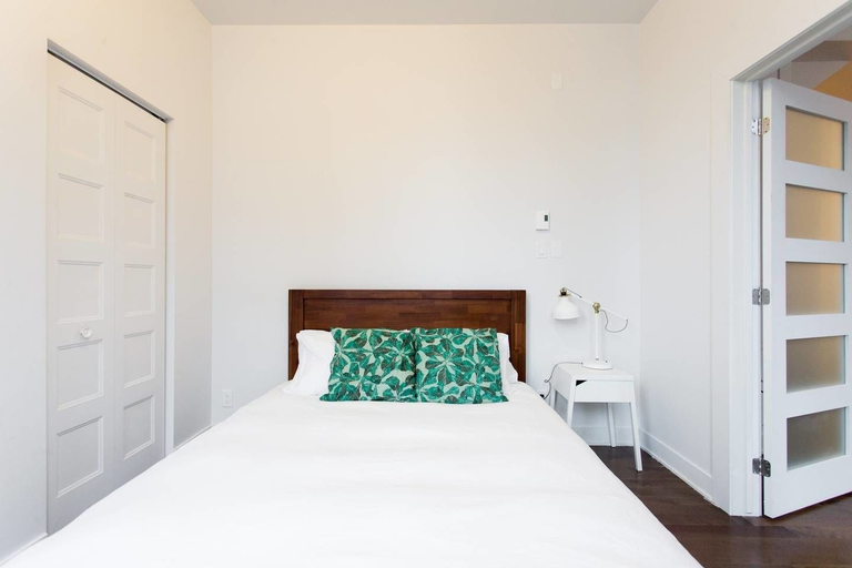 Bedroom 3, Huge Industrial Loft Near Mont-royal Metro, Montréal