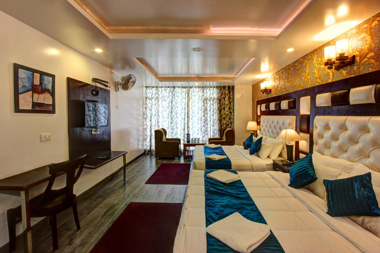 Bedroom 2, Manali Grand, Kullu