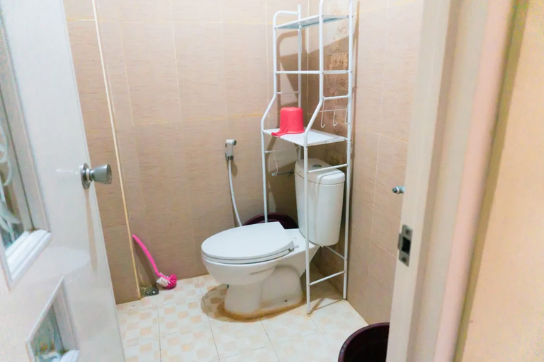 Bathroom 1, Villa Shafa Syariah by D'Jagad, Malang