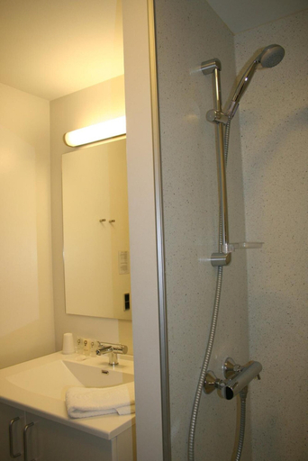 Bathroom 5, Seaside Hotel Thyborøn, Lemvig
