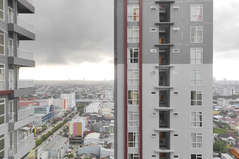 Exterior & Views 2, Simply Homey Studio at Vida View Apartment, Makassar