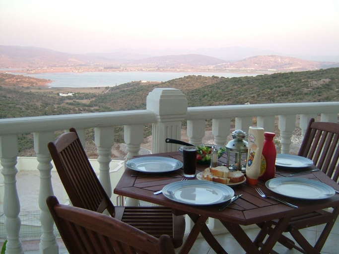 Others 5, Stunning 4 Bedroom Private Villa - With Pool, Milas