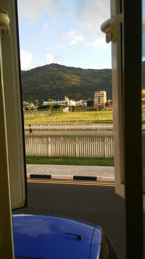 Others 4, Champs de Mars Apartment ( Racecourse/healthtrack)