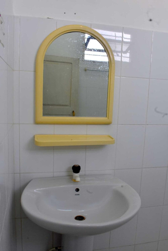 Bathroom 3, Cosy Hotel & Restaurant, Jaffna
