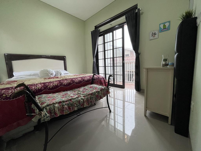 Bedroom 2, Villa Kyuri, Bandung